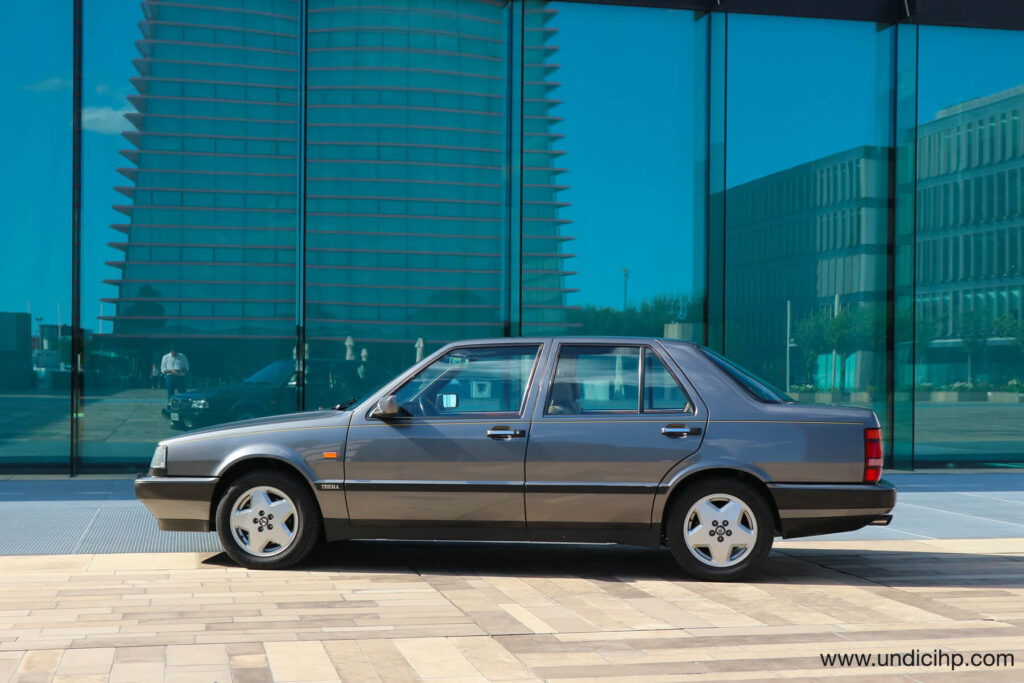 Lancia Thema Ferrari 8.32