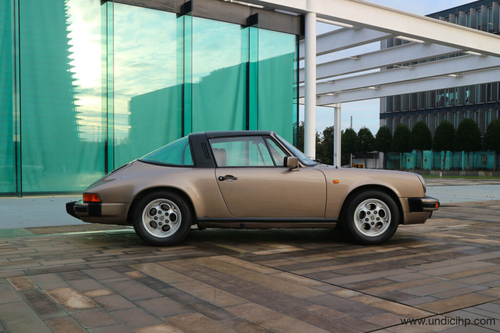 Porsche 911 3.2 targa platin metallic