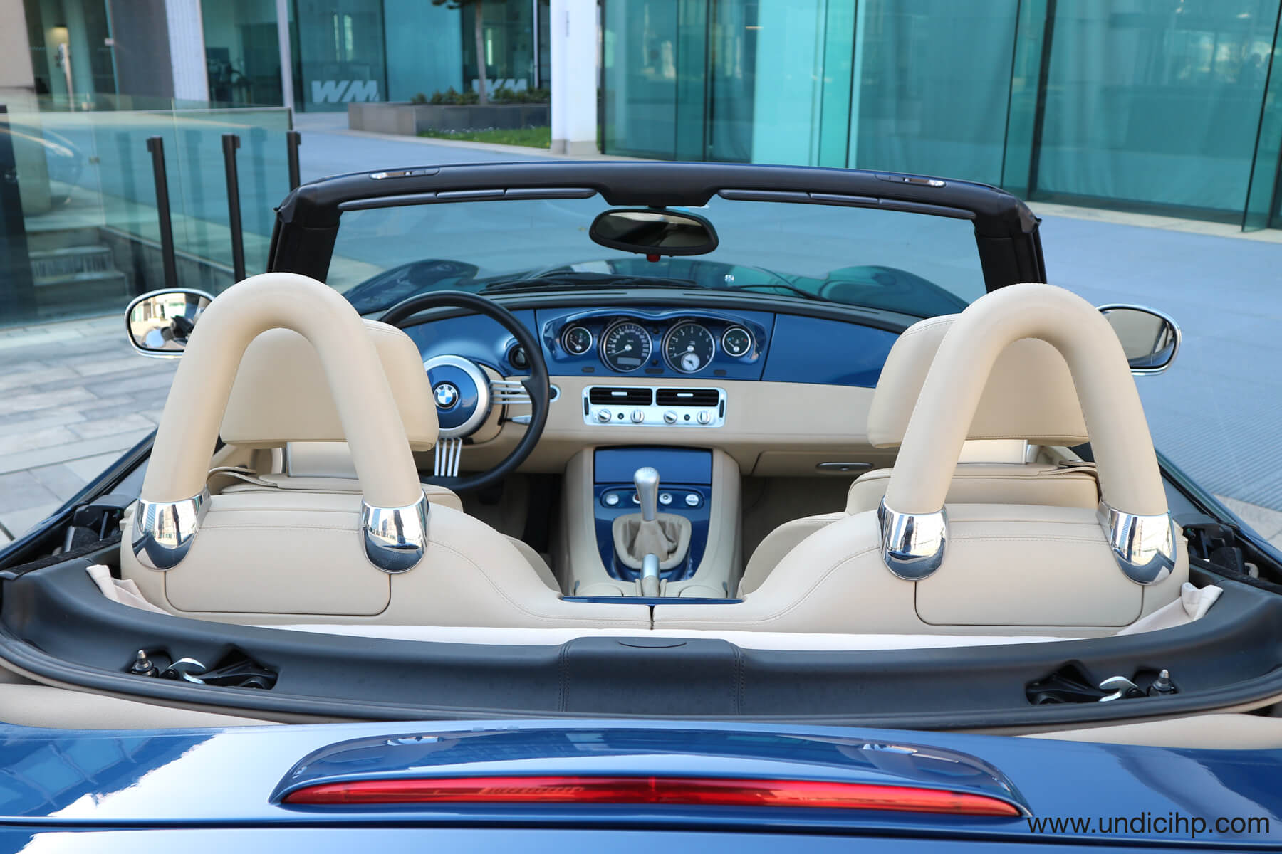 BMW Z8 topasblau
